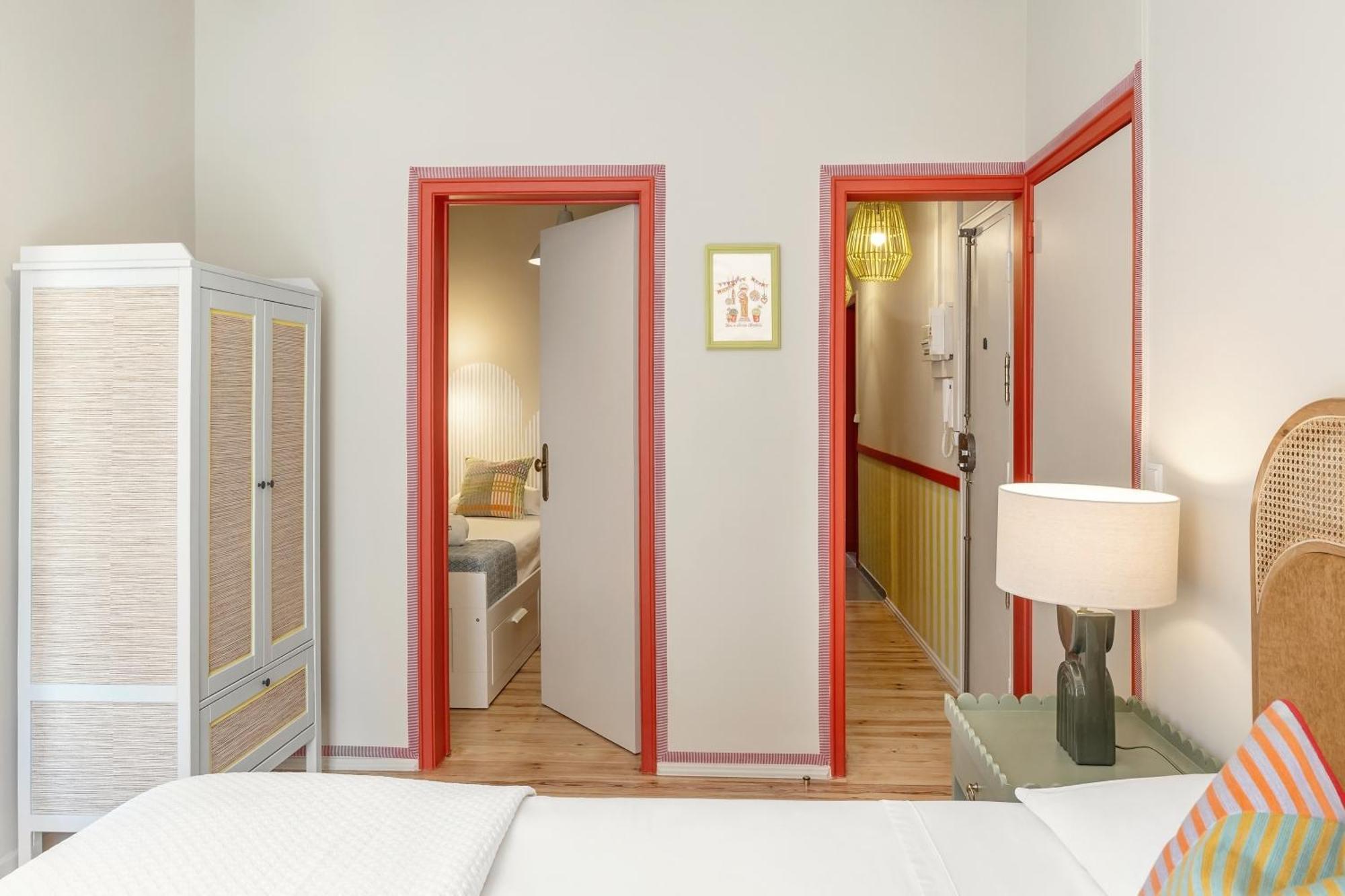 The Traditional Arts Memoir, Downtown Flat With Balcony And Comfort Lisbon Bagian luar foto